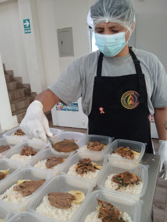 Distribuci&oacute;n de alimentos de Fog&oacute;n Gastron&oacute;mico